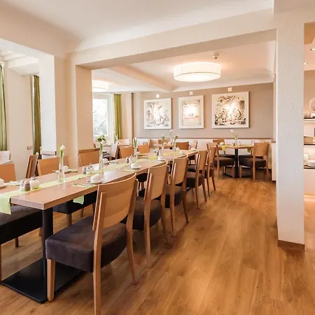 An Der Linah Garni Hotel 3*